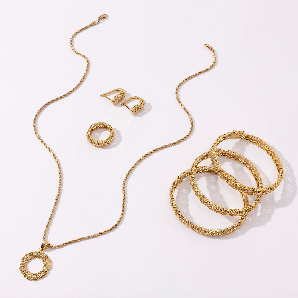 Parure Dorée Femme : Collier, Boucles, Bagues & Bracelet