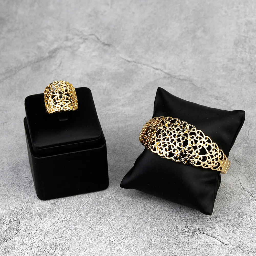 Kenza – Bracelet Manchette & Bague Dorée Ajourée Style Marocain | FancyFez