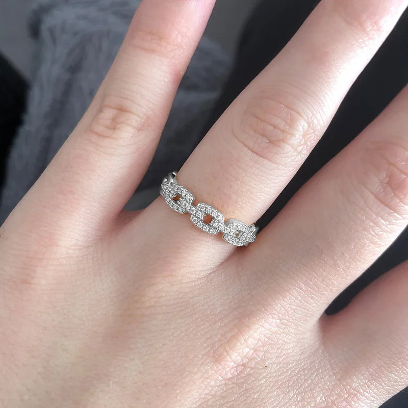 Rania – Bague Fine Minimaliste Zircon Pavé Plaqué Or 14K Empilable | FancyFez