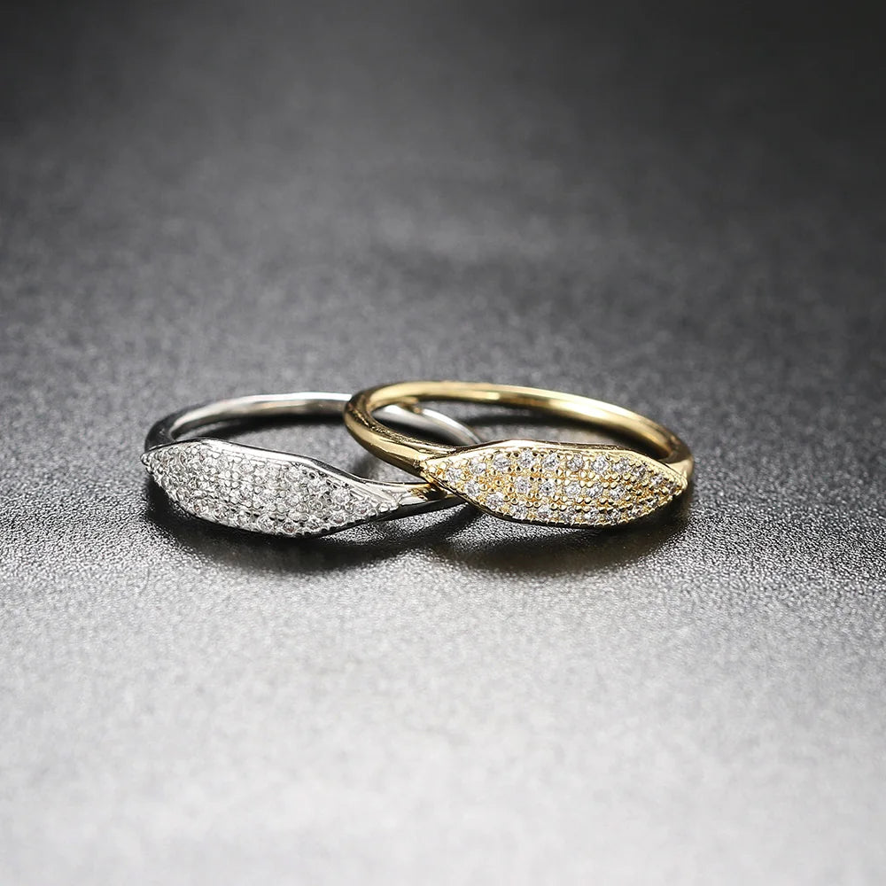 Rania – Bague Fine Minimaliste Zircon Pavé Plaqué Or 14K Empilable | FancyFez