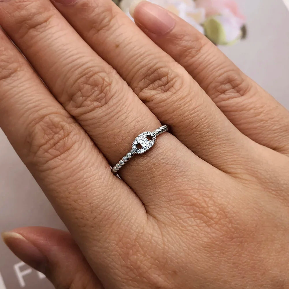 Rania – Bague Fine Minimaliste Zircon Pavé Plaqué Or 14K Empilable | FancyFez