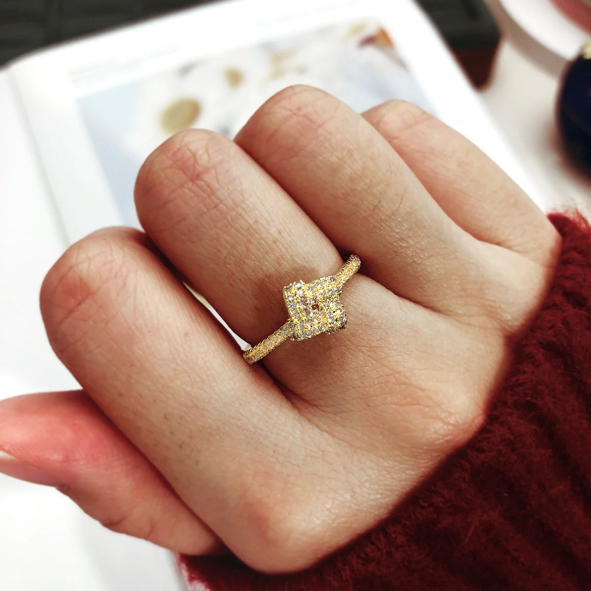 Rania – Bague Fine Minimaliste Zircon Pavé Plaqué Or 14K Empilable | FancyFez