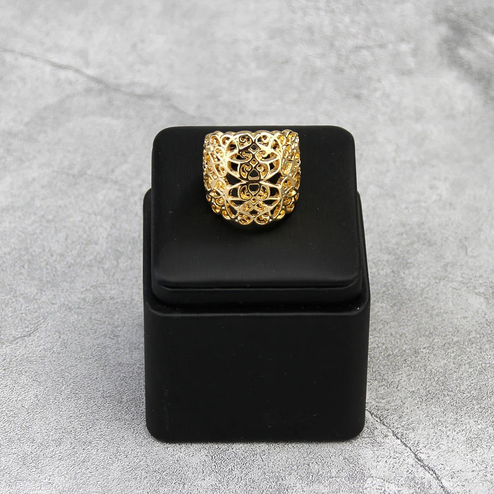 Kenza – Bracelet Manchette & Bague Dorée Ajourée Style Marocain | FancyFez