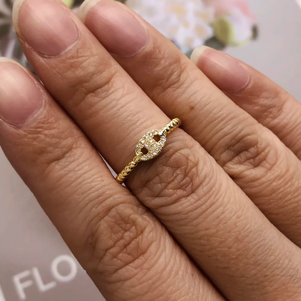 Rania – Bague Fine Minimaliste Zircon Pavé Plaqué Or 14K Empilable | FancyFez